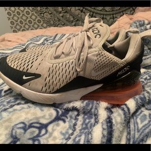 air max 270’s